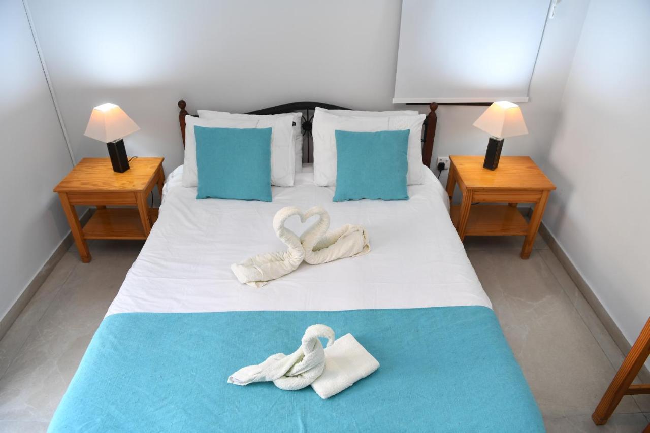 Alexis - 2-bedroom With Swimming Pool *