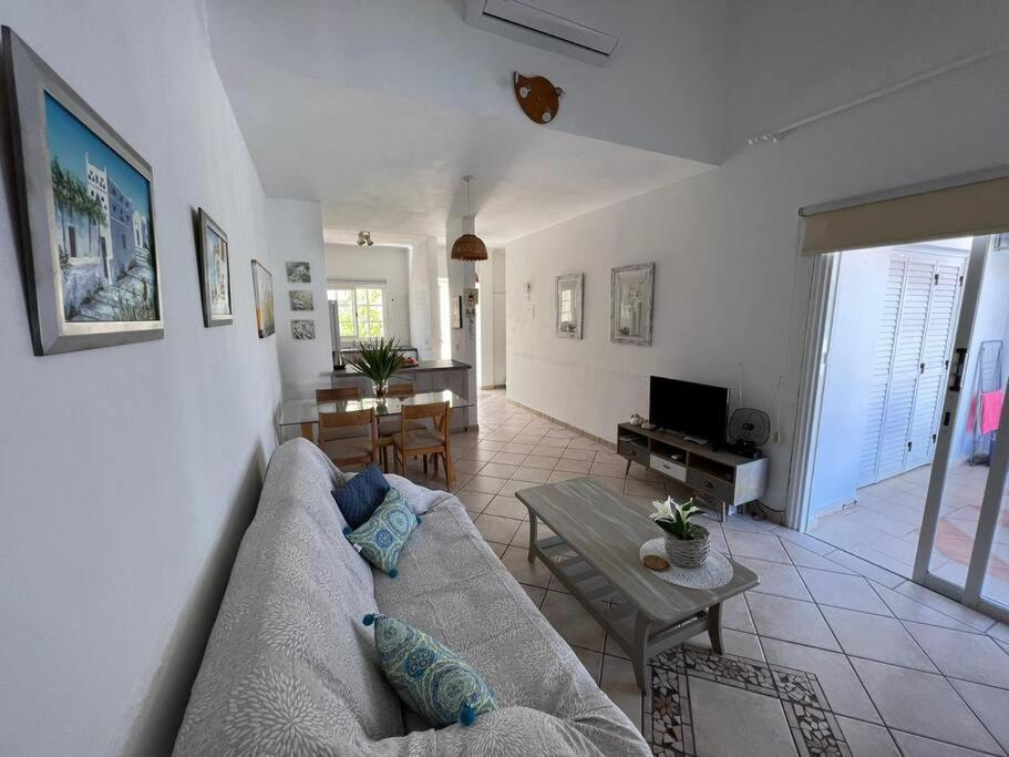 The Prime Location Lovely 1 Bedroom Apartment *