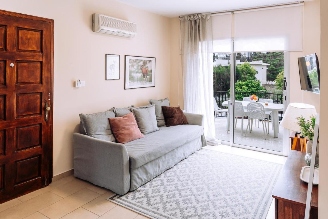 Procy-105 In Center Ideal For Short And Long Rent Apartment Paphos