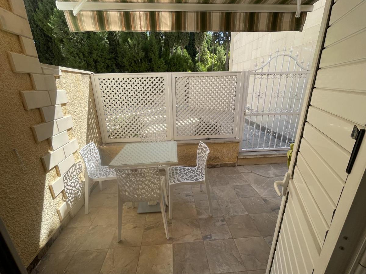 Nerina Apartment *