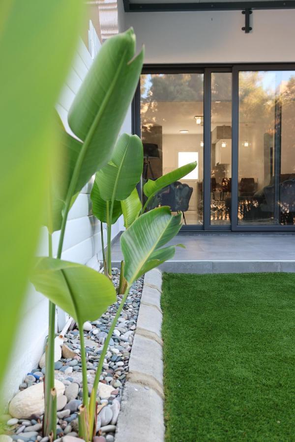 Luxury Garden Apartment Paphos