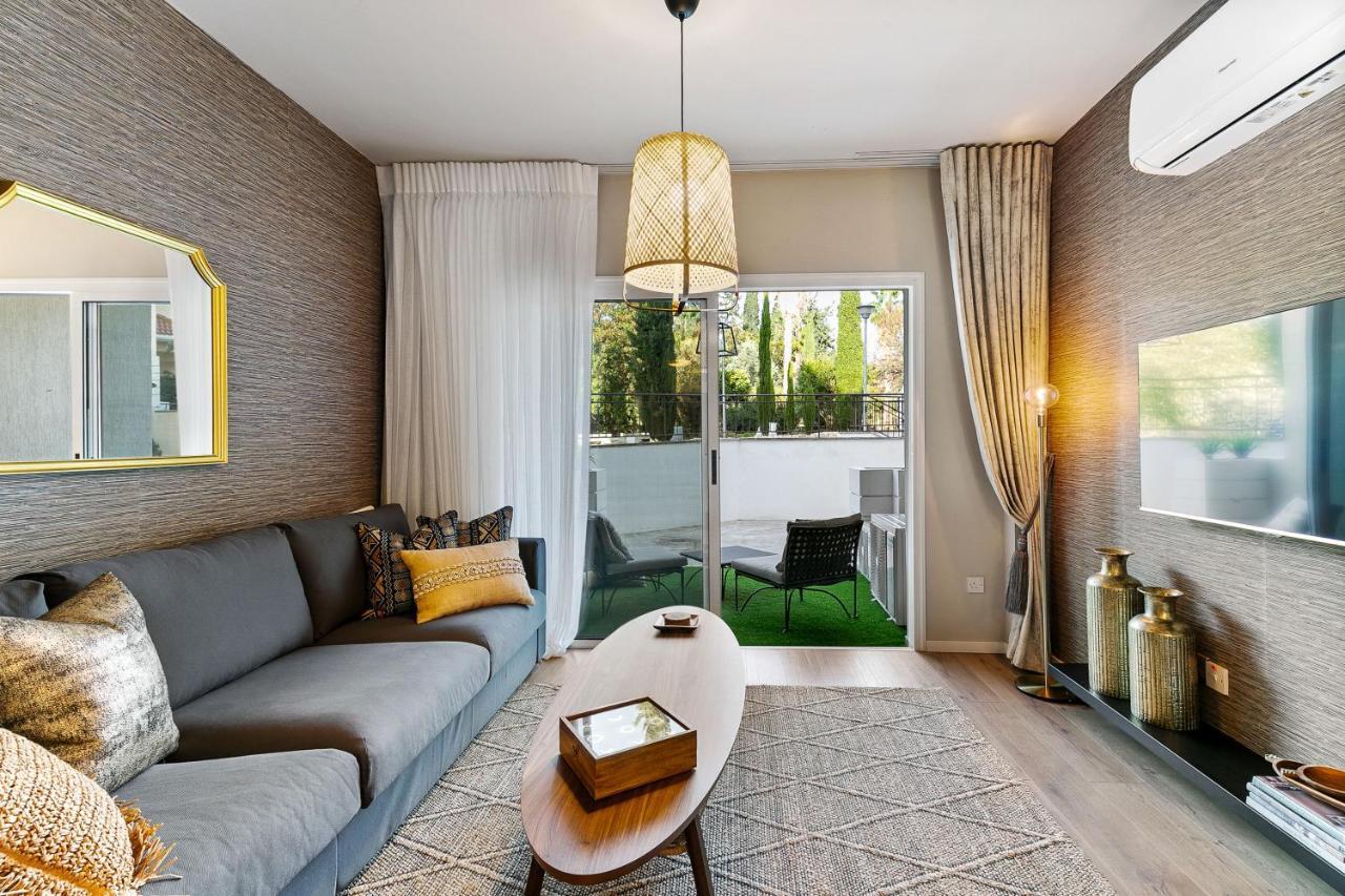 Phaedrus Living Modern Heights Luxury Townhouse Apartment