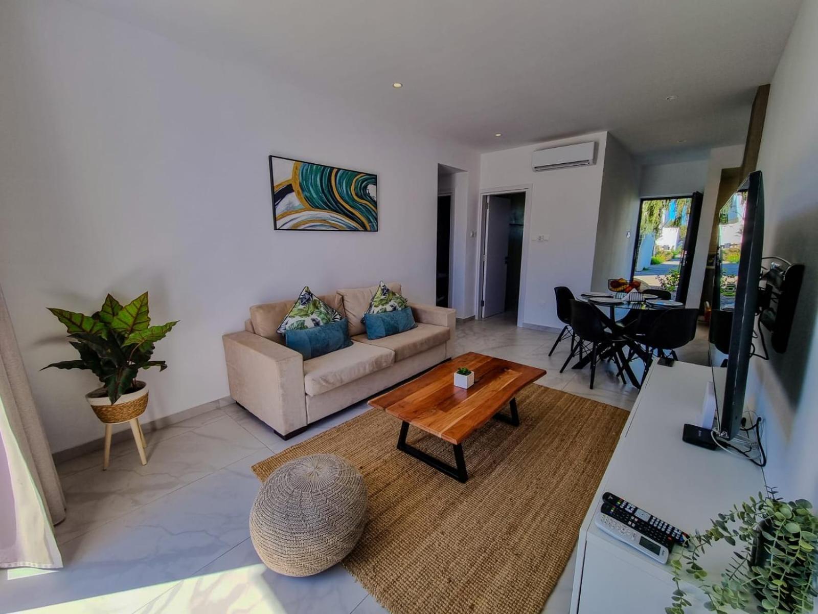 Lavi La 2b, Sea Breeze, Apartamento Paphos