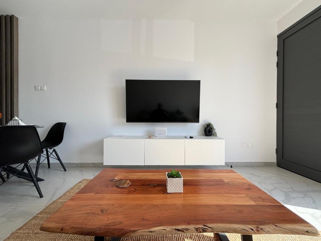 Apartamento Lavi La 2b, Sea Breeze, Paphos