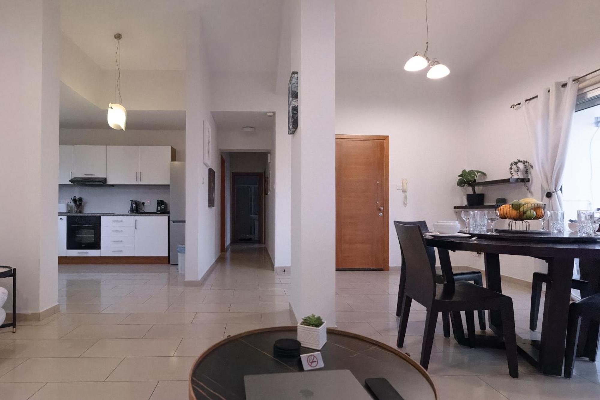 Apartment Nefeli Blue-horizon 2b, Pool, Suites, Big Balconies