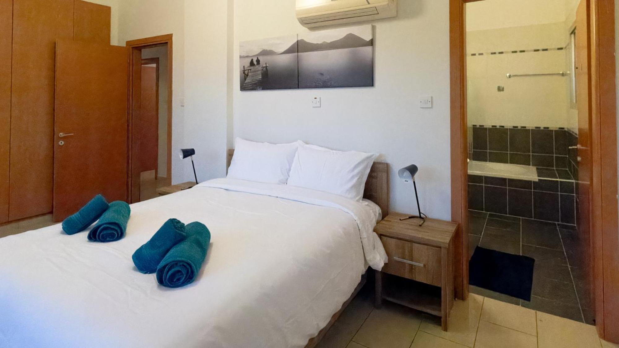 Nefeli Blue-horizon 2b, Pool, Suites, Big Balconies Apartment *