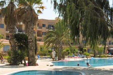 Kings Palace - Superb 2 Bed Ground Floor Apartment *