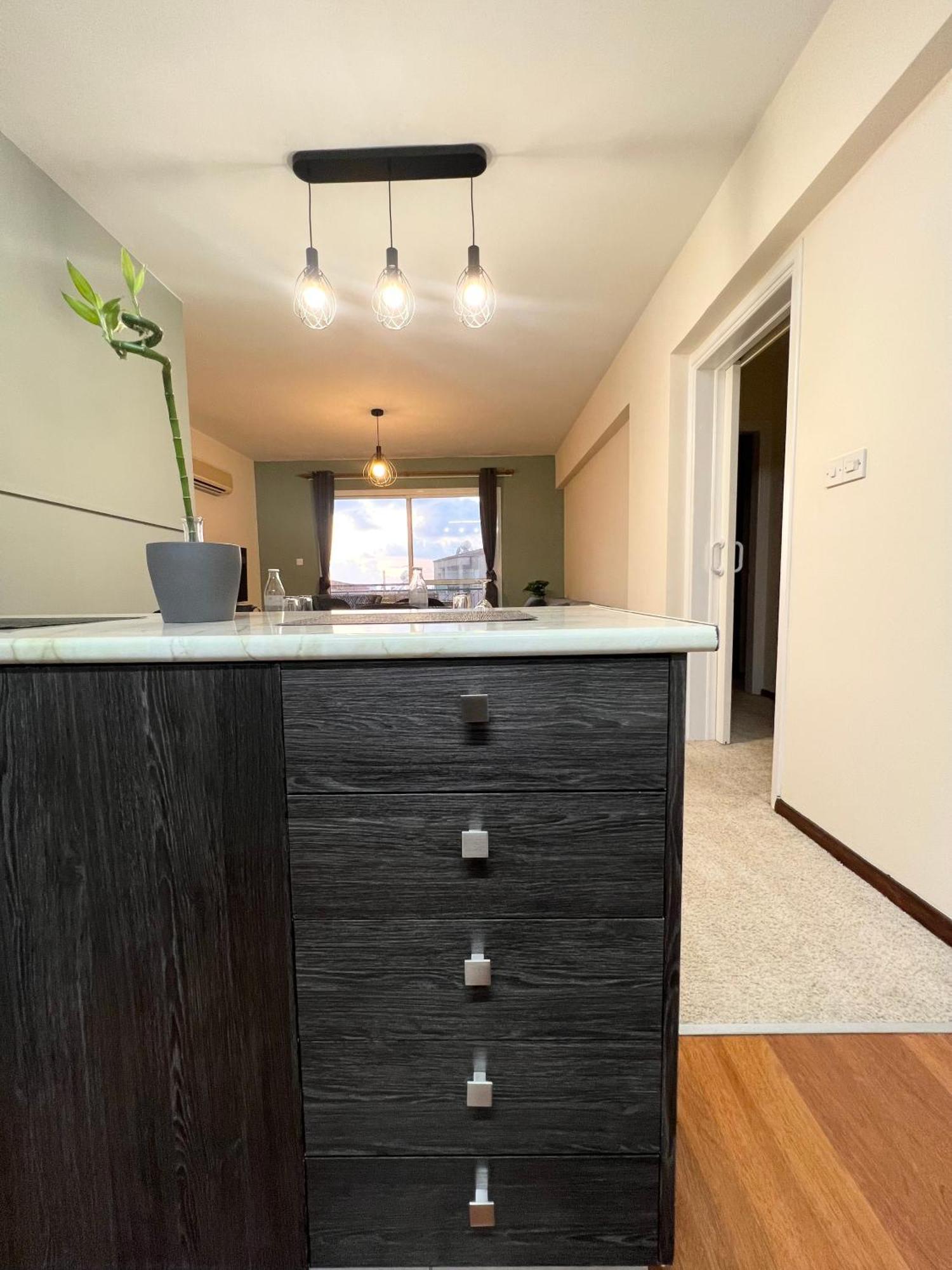 212 Apartment, A 2-bedroom Escape