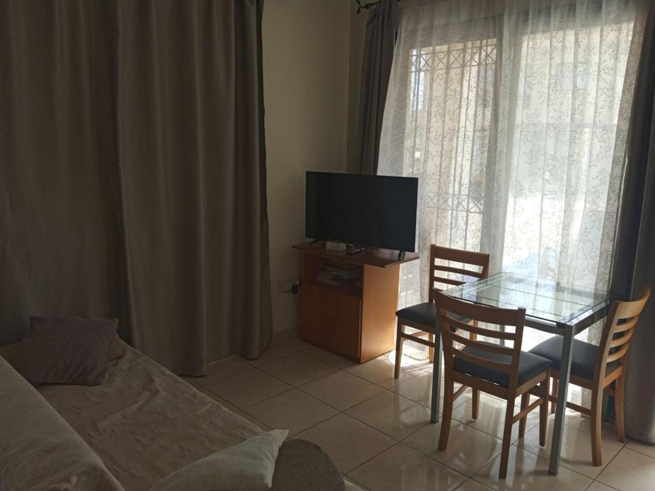 Faros Beach Apt A4 Paphos