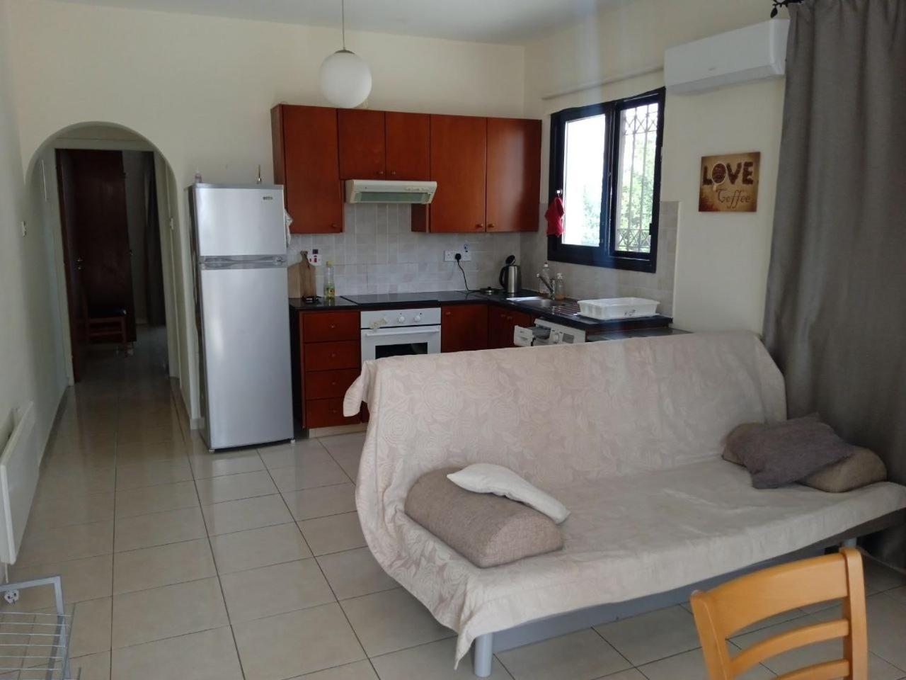 Faros Beach Apt A4