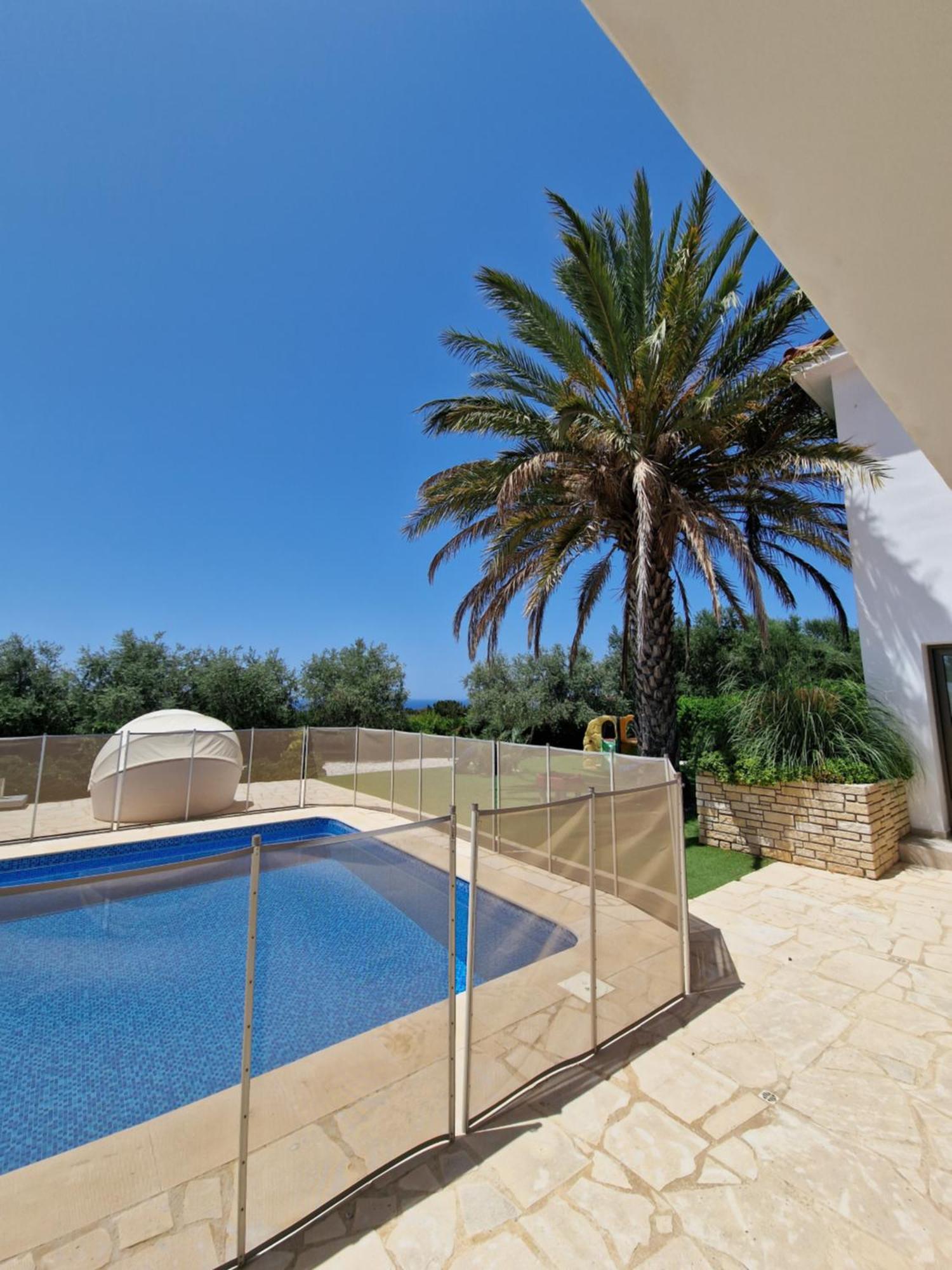 The Family Nest In Cyprus Pousada *