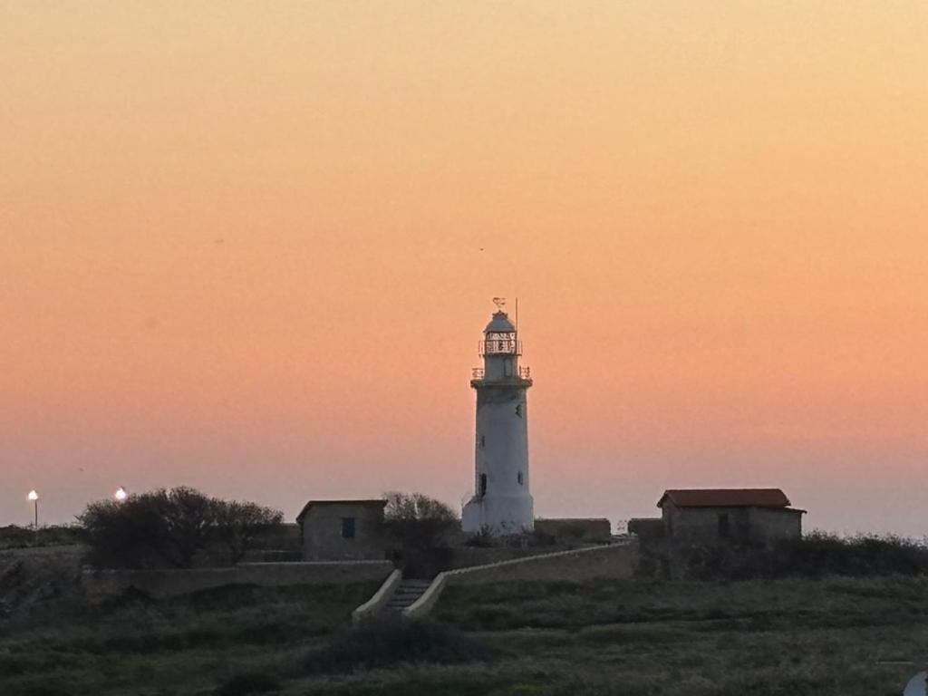 Venus Lighthouse 2b, Sea-view, Center Apartment Paphos