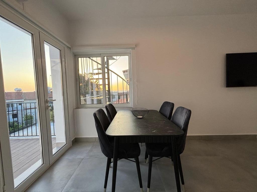 Apartment Venus Lighthouse 2b, Sea-view, Center Paphos