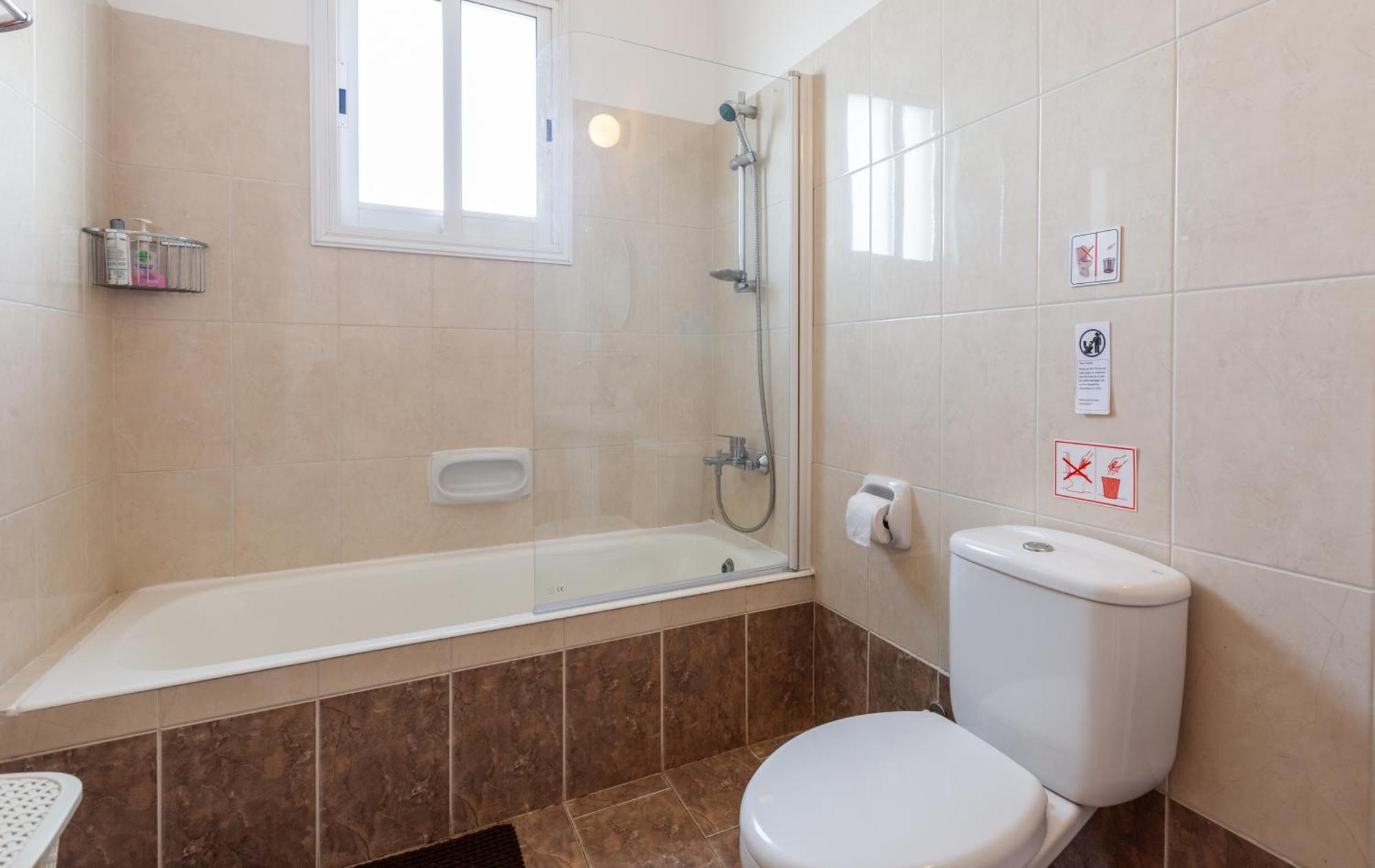 Beautiful 2 Bed In Cyprus Apartment Paphos