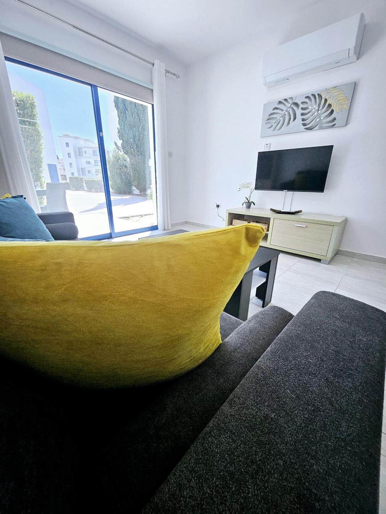 Apartment Marina Gardens, Delightful 2 Bedroom *