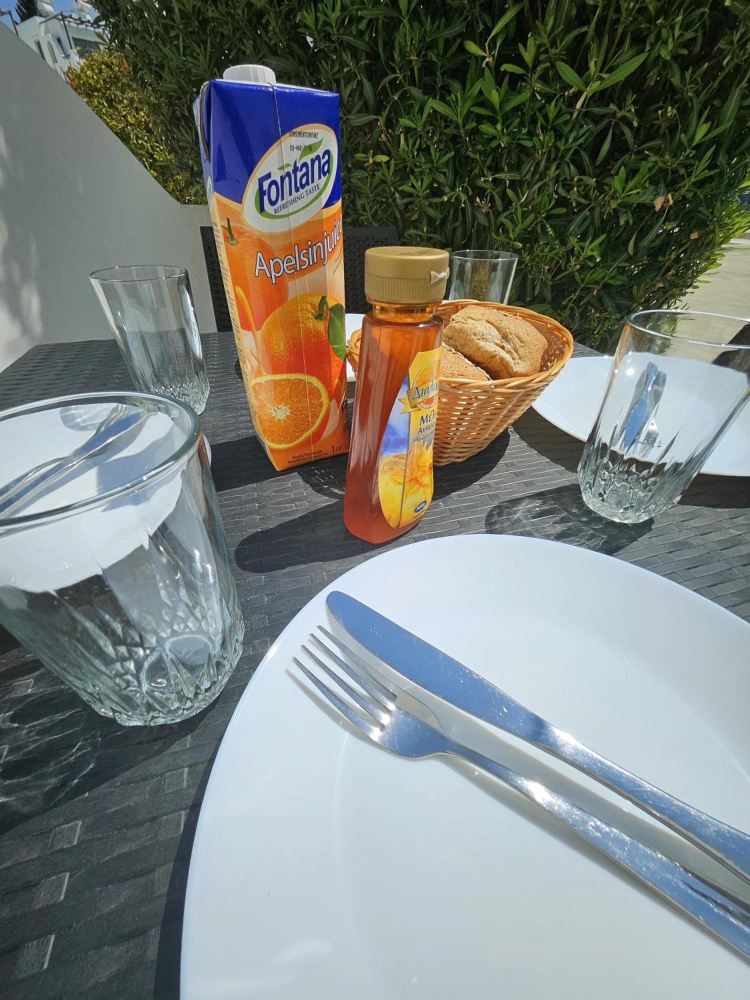 Apartment Marina Gardens, Delightful 2 Bedroom *