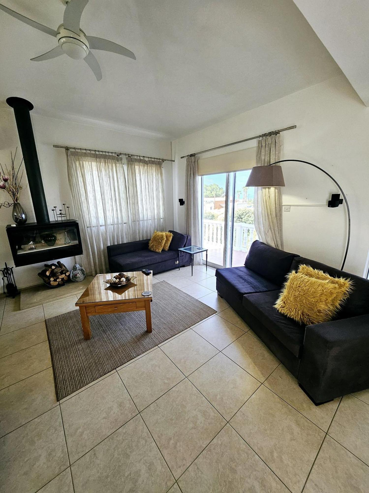 Olivia * Paphos