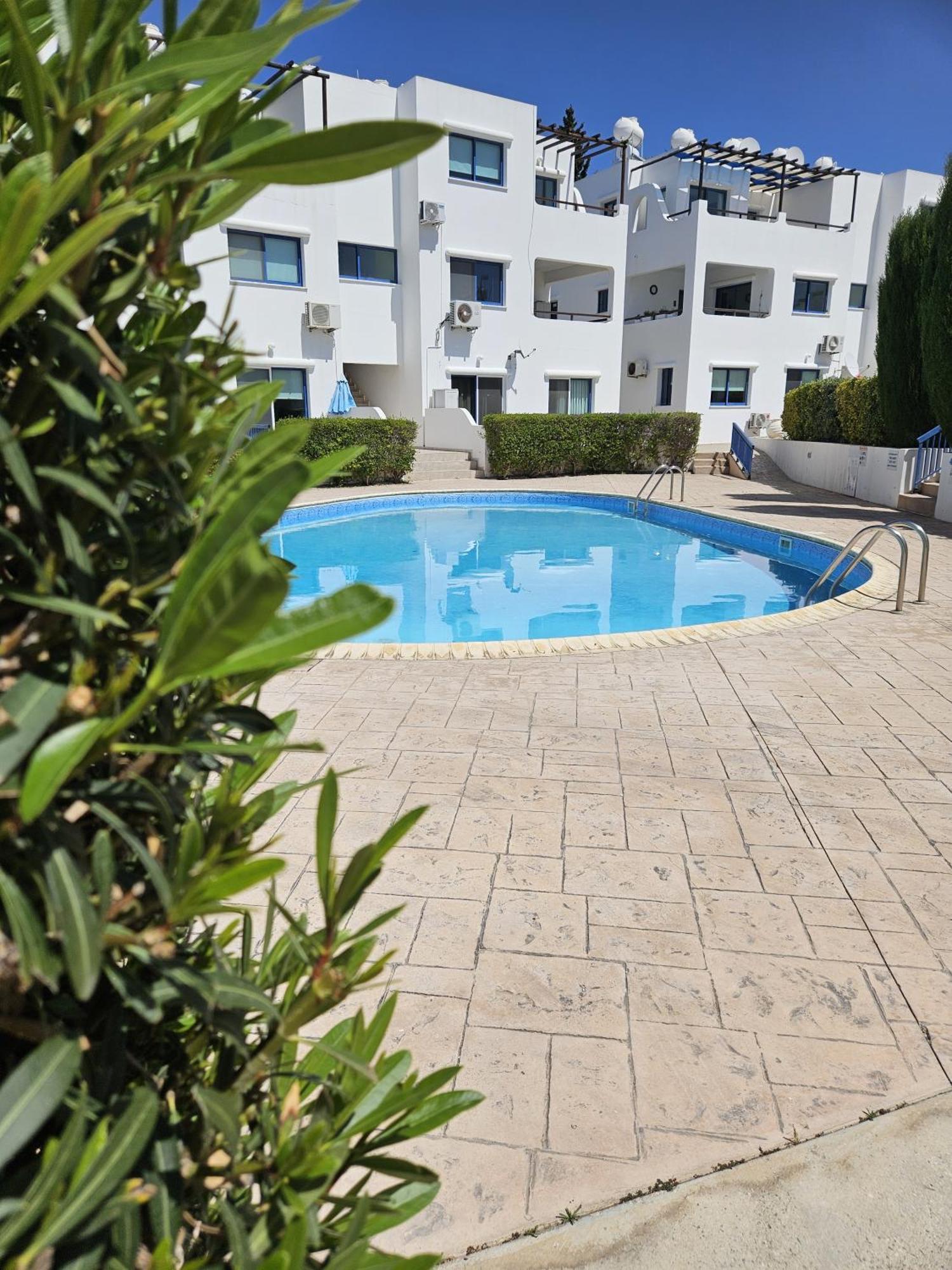 Marina Gardens, Delightful 2 Bedroom Apartment *