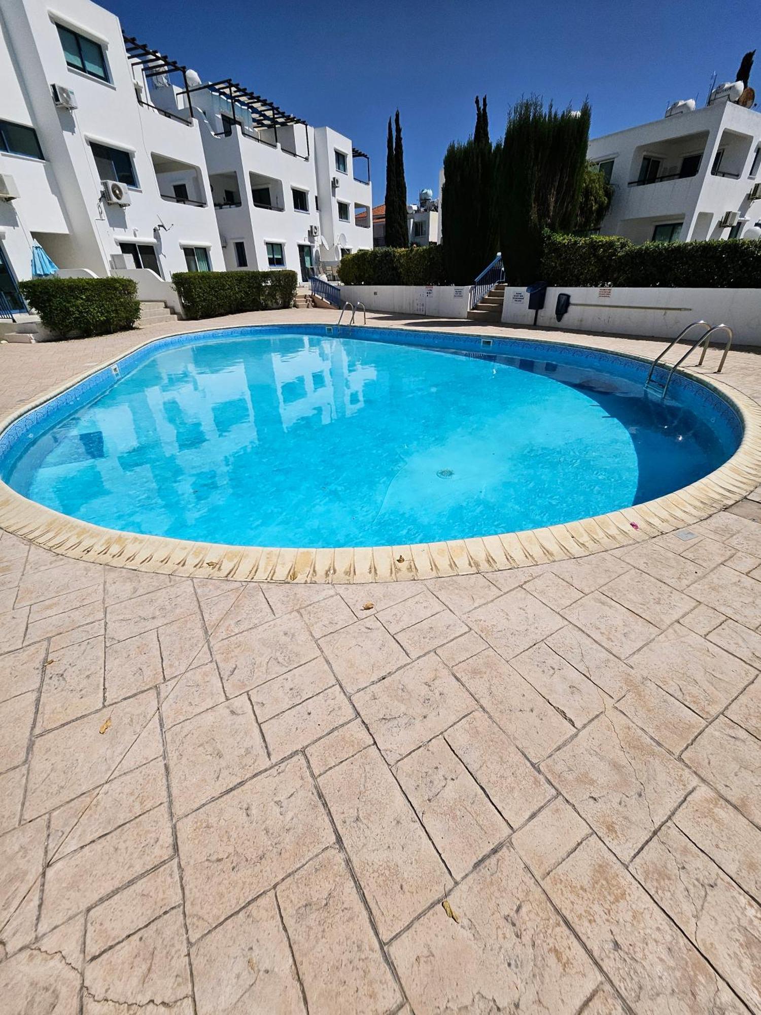 Marina Gardens, Delightful 2 Bedroom