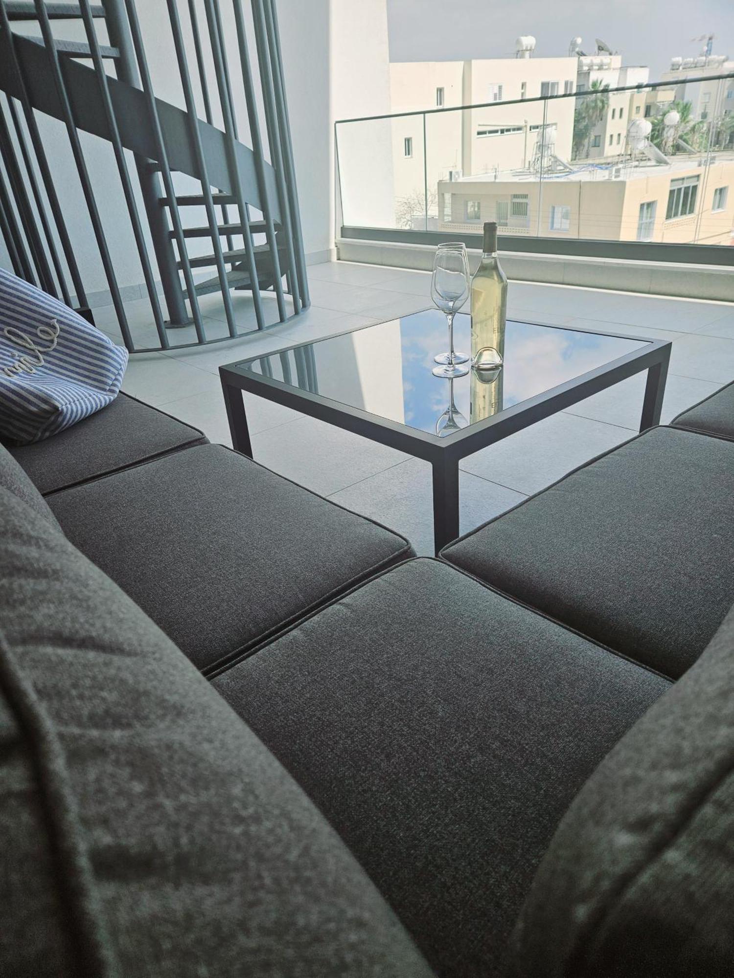 Heritage Paphos, Luxury Duplex With Private Pool Apartment *