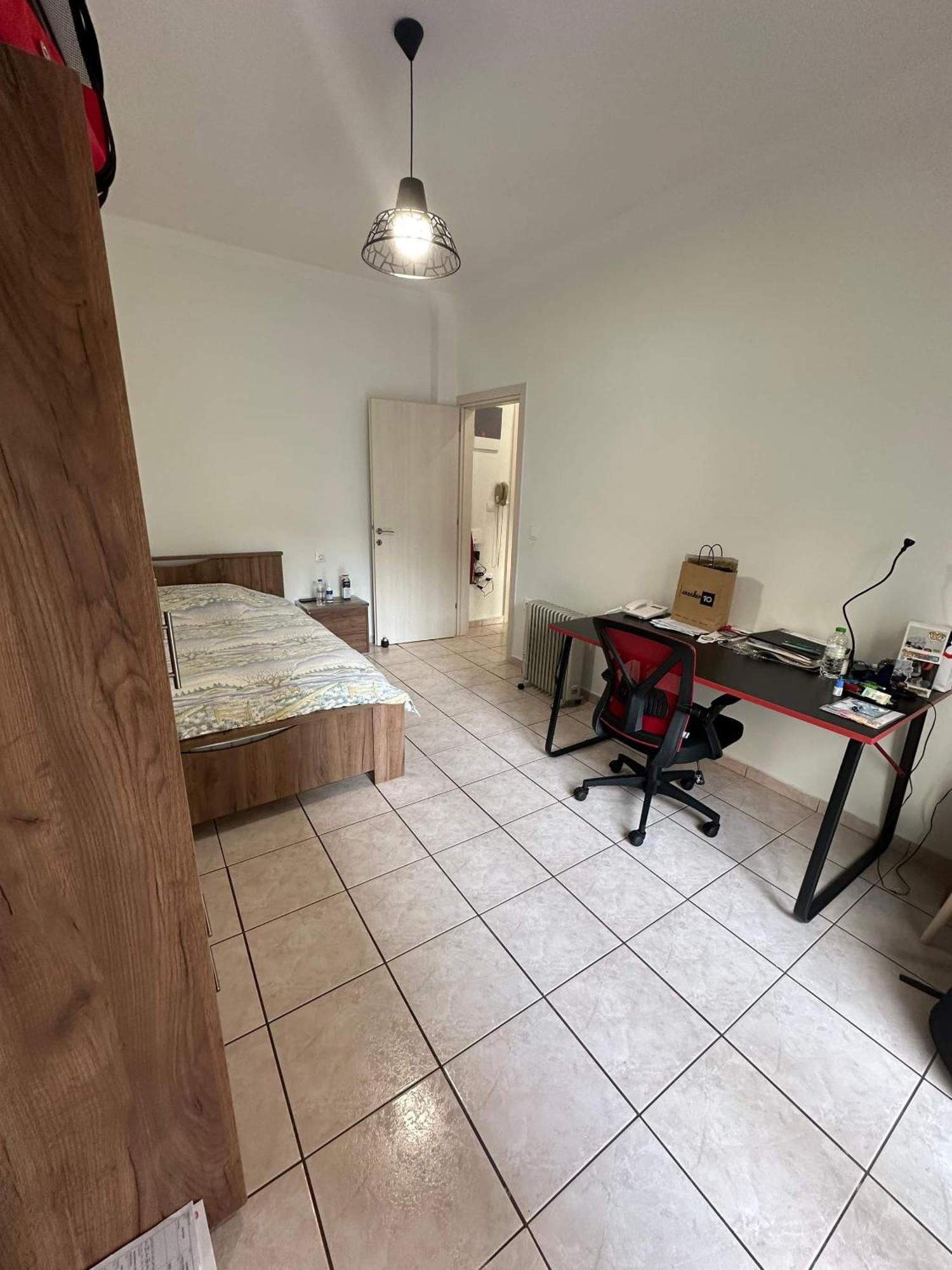 Aggelou Sikelianou Apartment