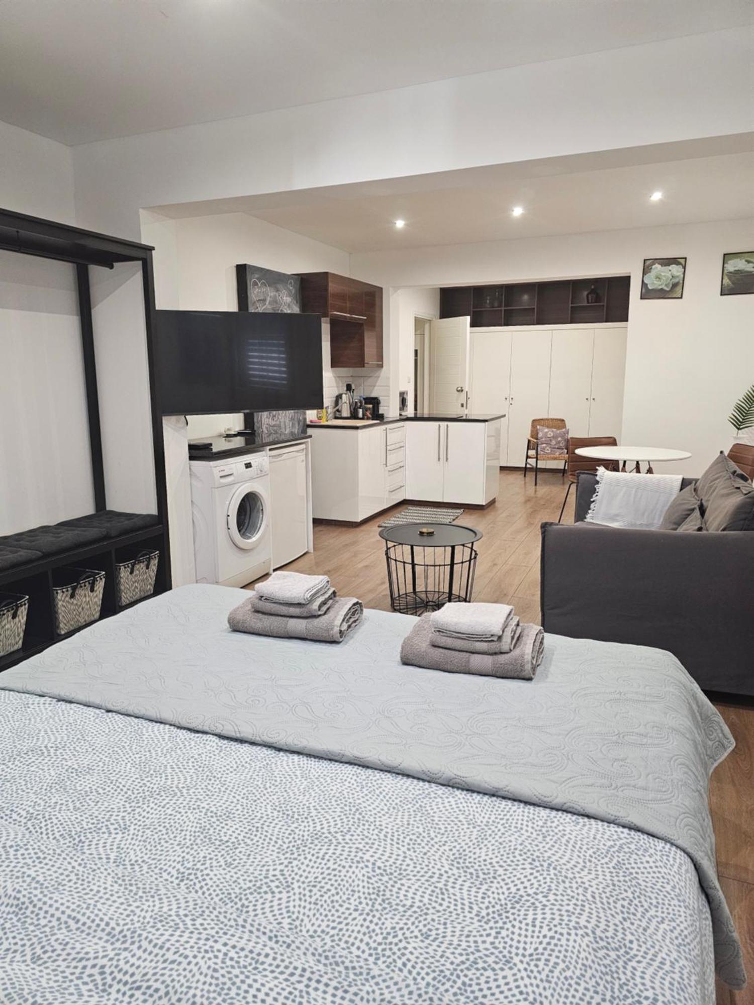 Apartment Center