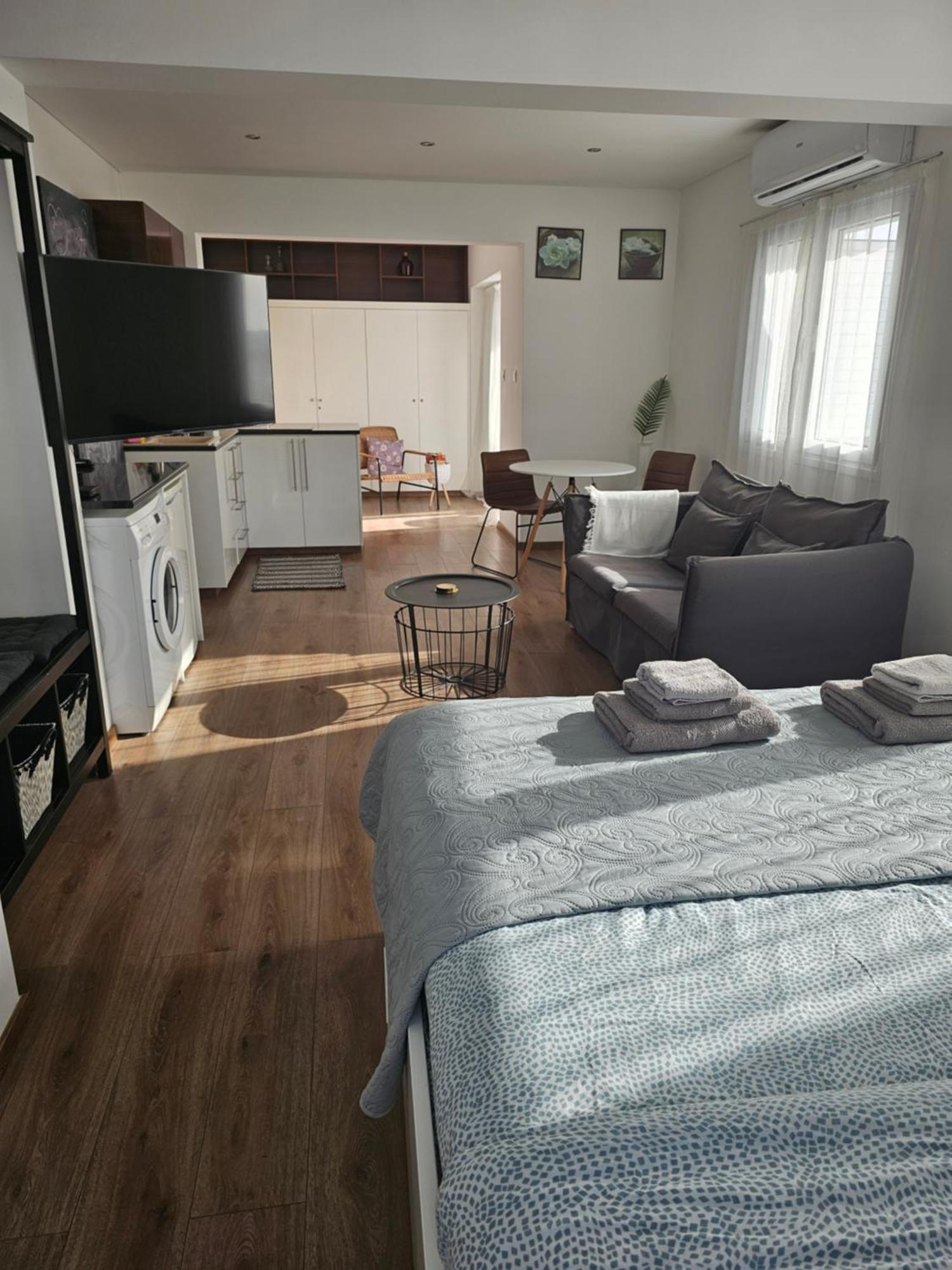 Apartment Center *