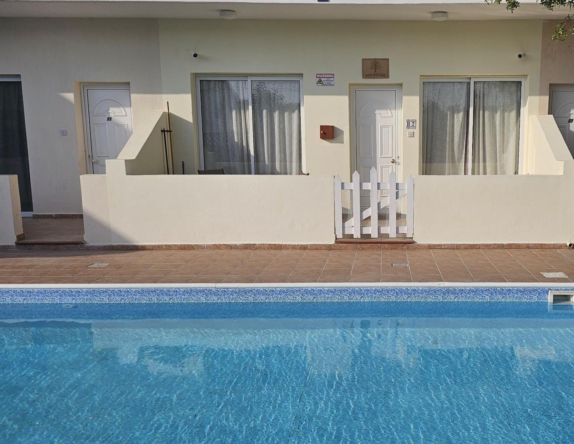 Apartment Peaceful With Double Bed - Oak Breeze