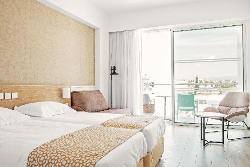 Sofianna & 4* Paphos
