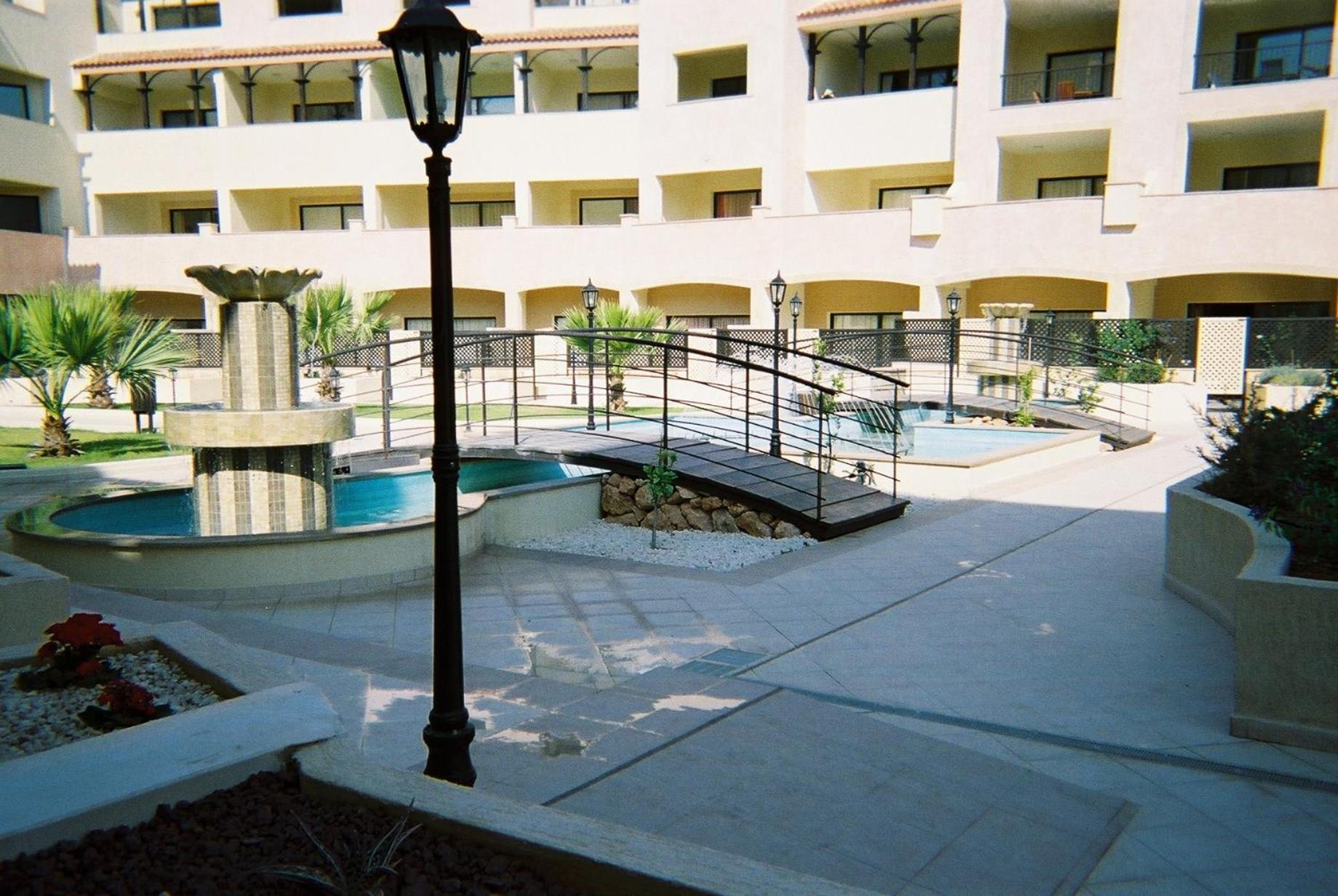 1 Bedroom Luxury In Secure Gated Complex With Large Shared Pool * Paphos