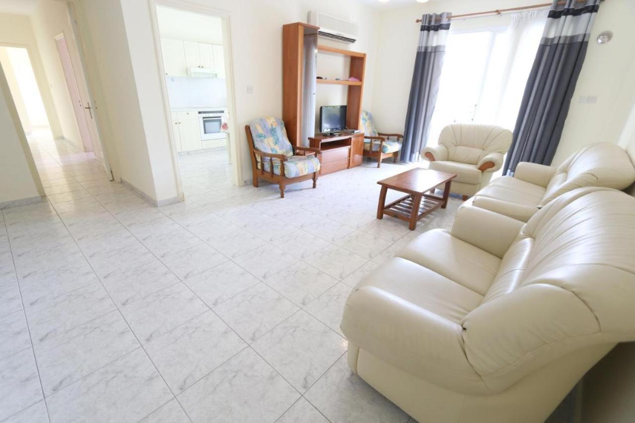Danaos Complex Apartment *