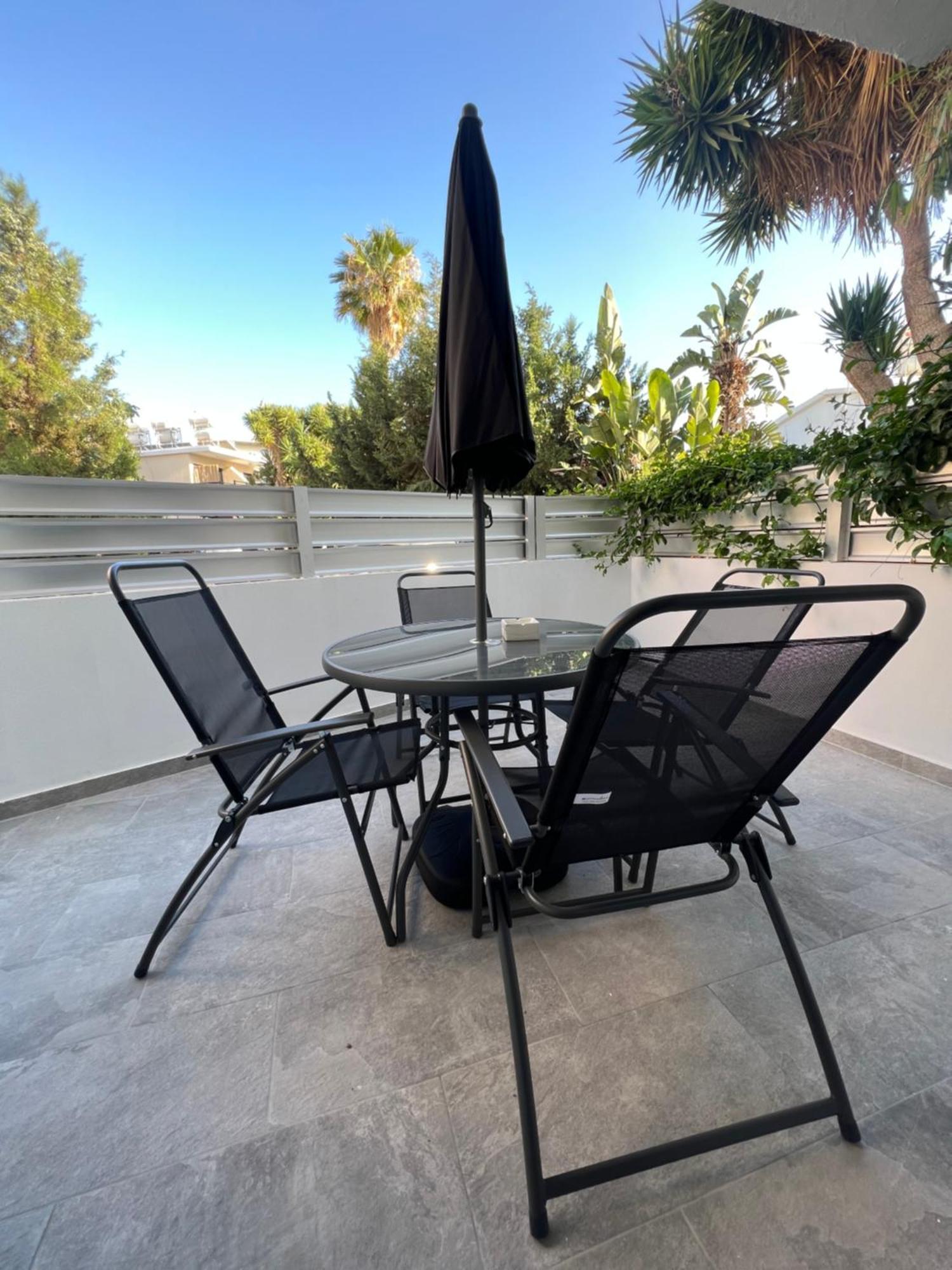 A5 Luxe Oasis Retreat - 3 Minute Drive To Apartment Paphos