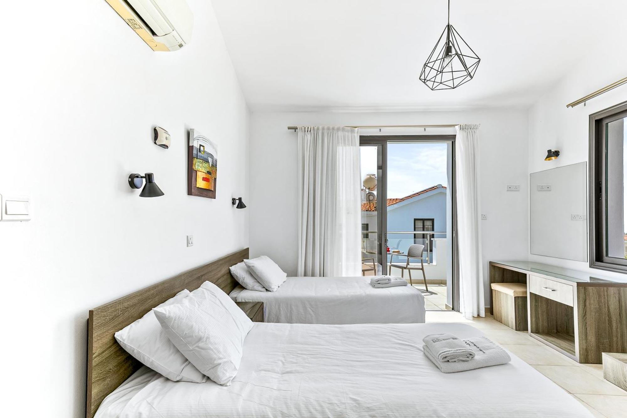 Platzia Villa *