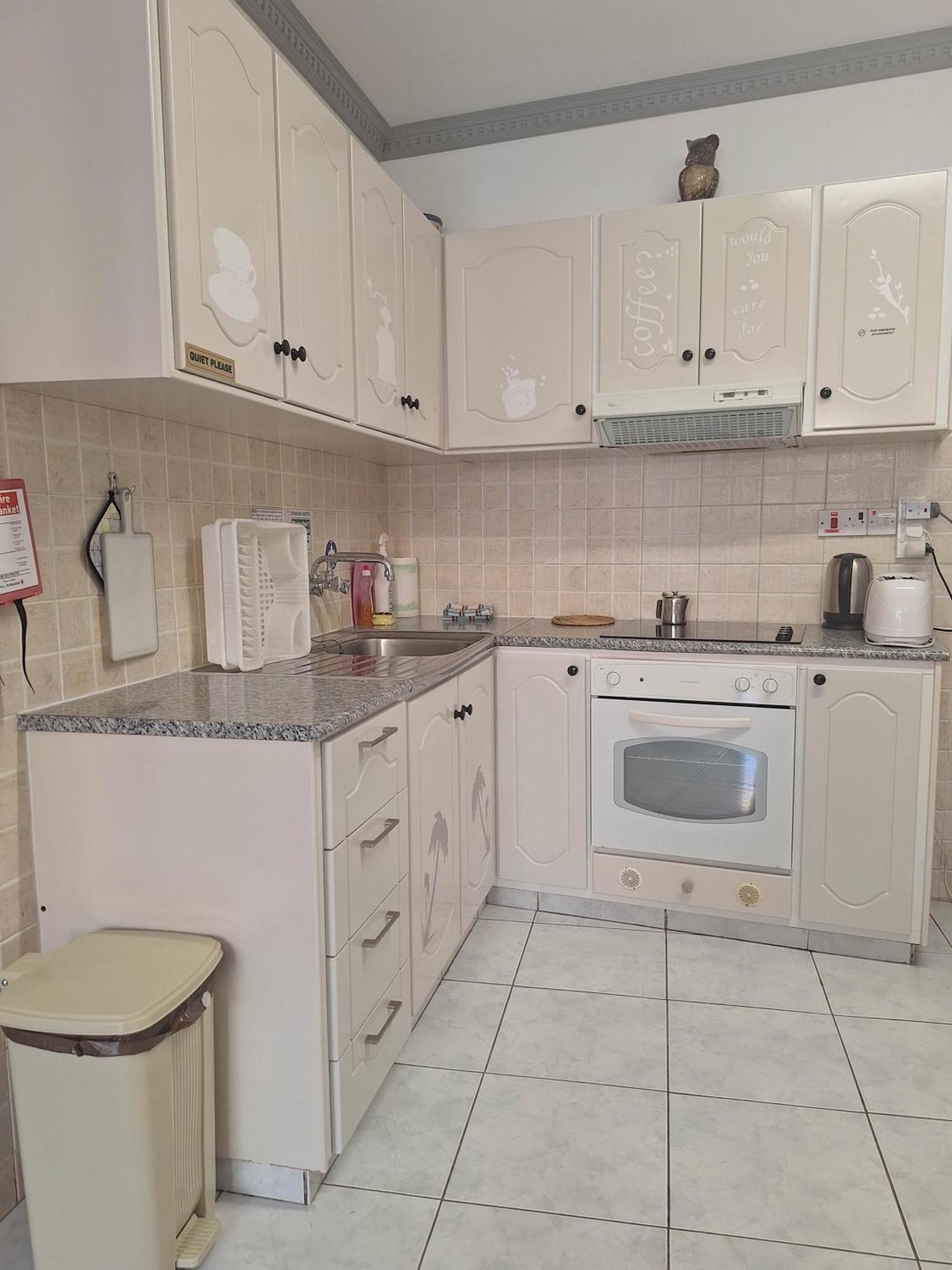 Apollonia Hotel Apartments 2*