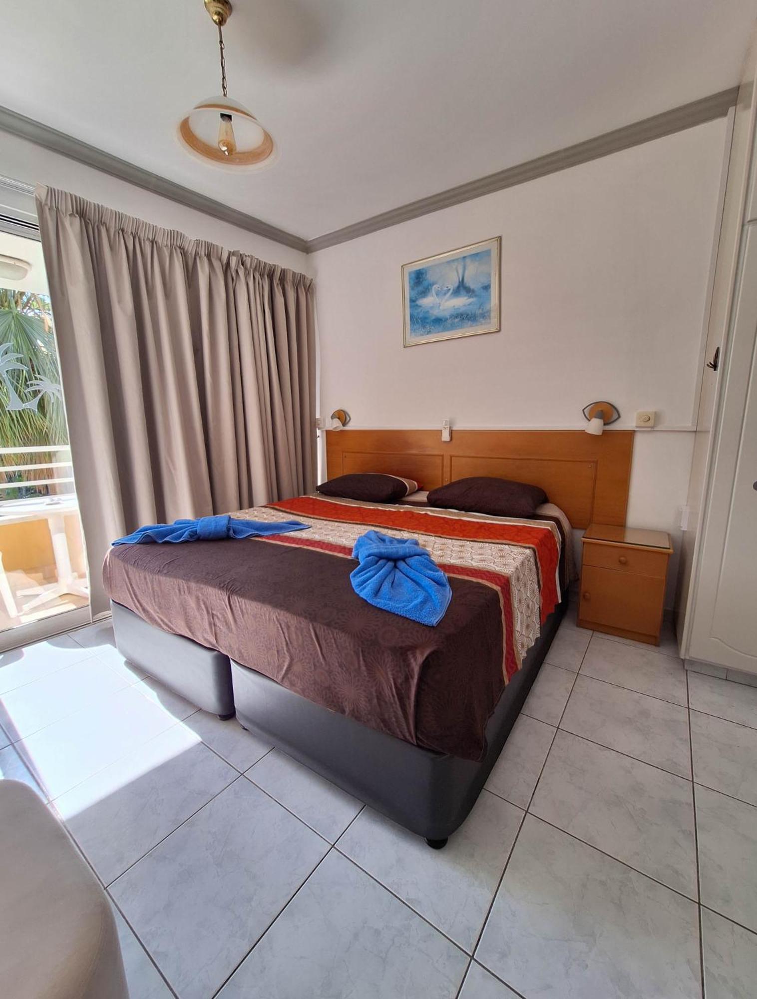 Apollonia Hotel Apartments