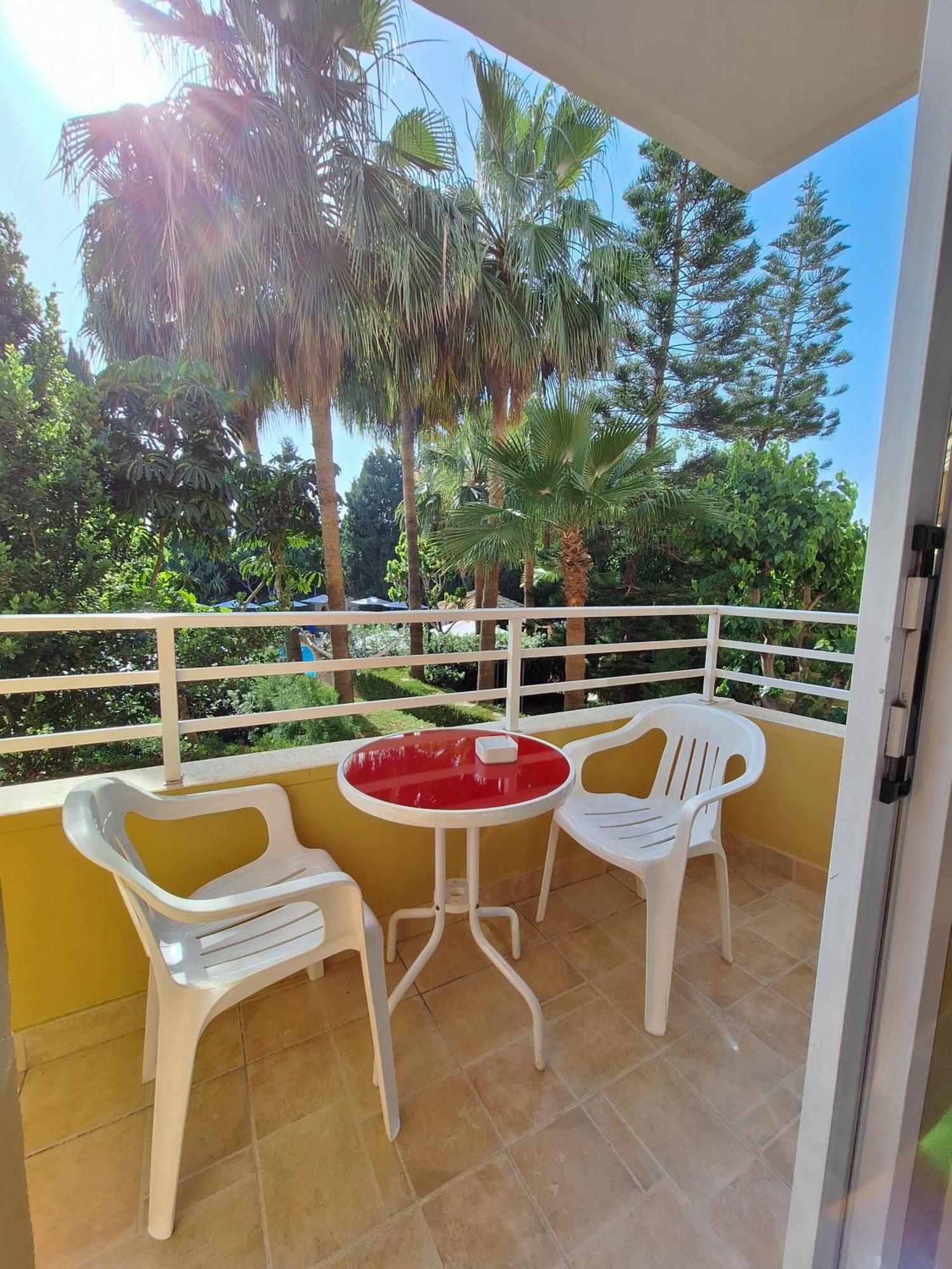 Apollonia Hotel Apartments 2*