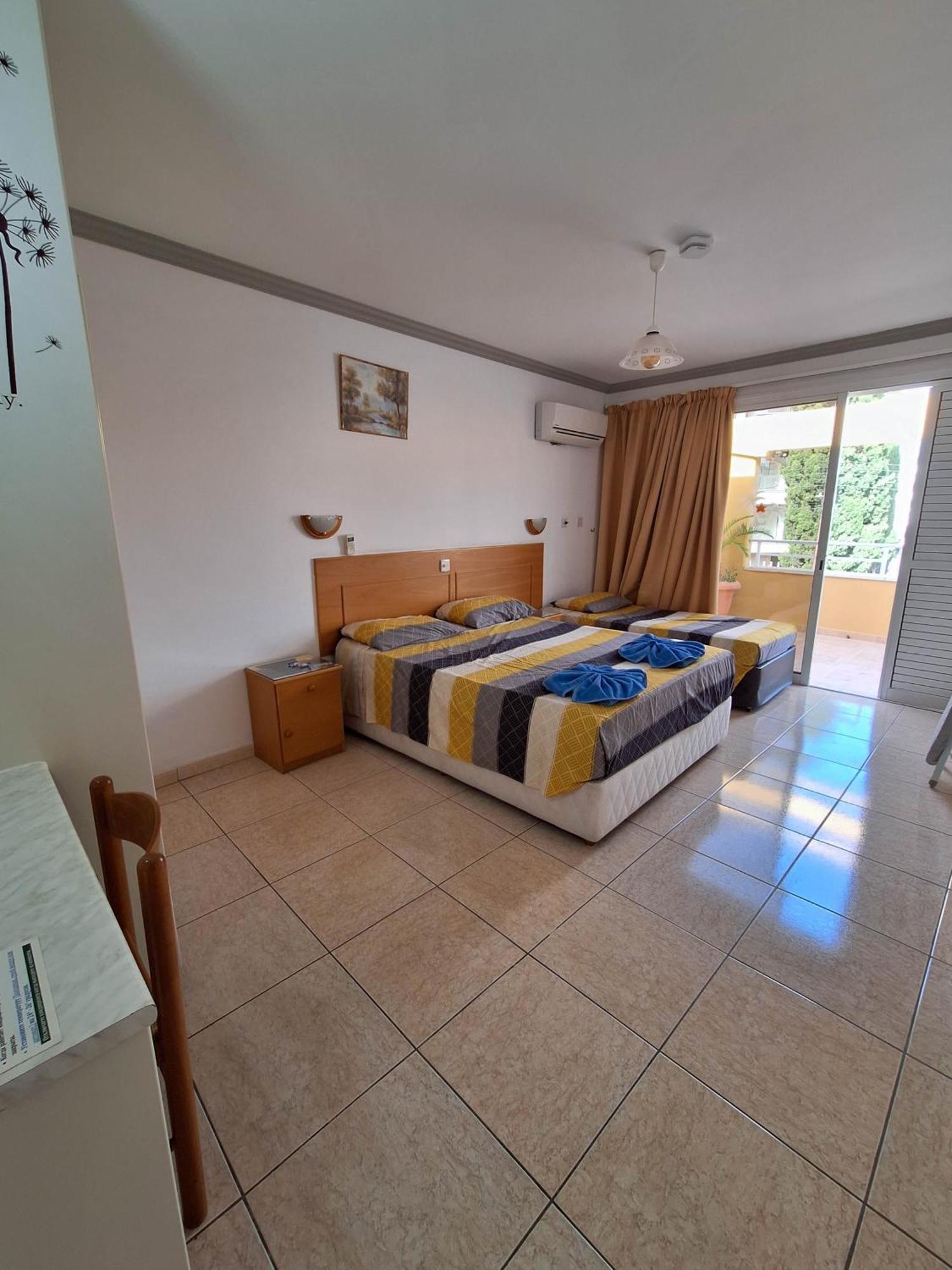 Apollonia Hotel Apartments 2* Paphos