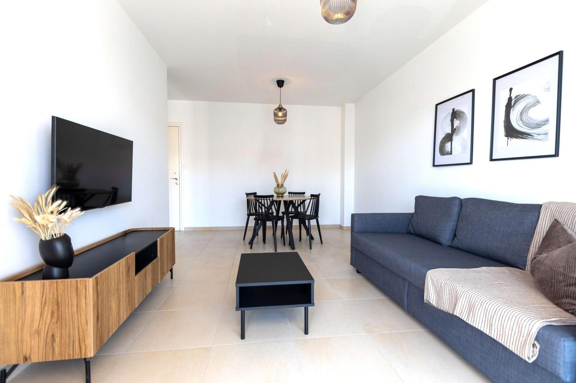 Phaedrus Living Elysia Park Flat *
