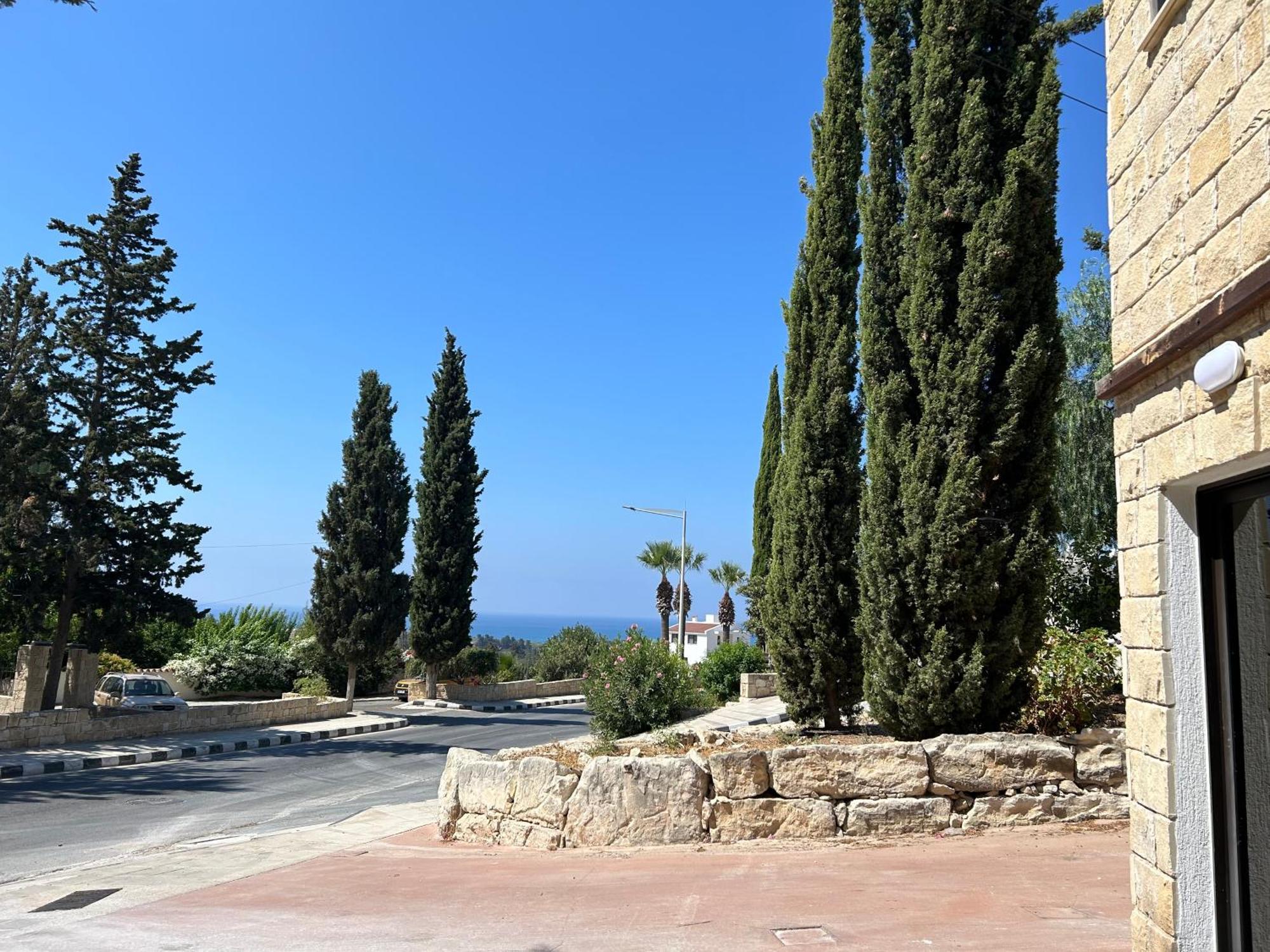 Luxury Kouklia Maisonette Apartment