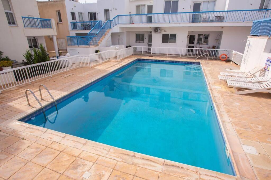 Estea - Melina's Tranquil Oasis By The Pool Apartamento
