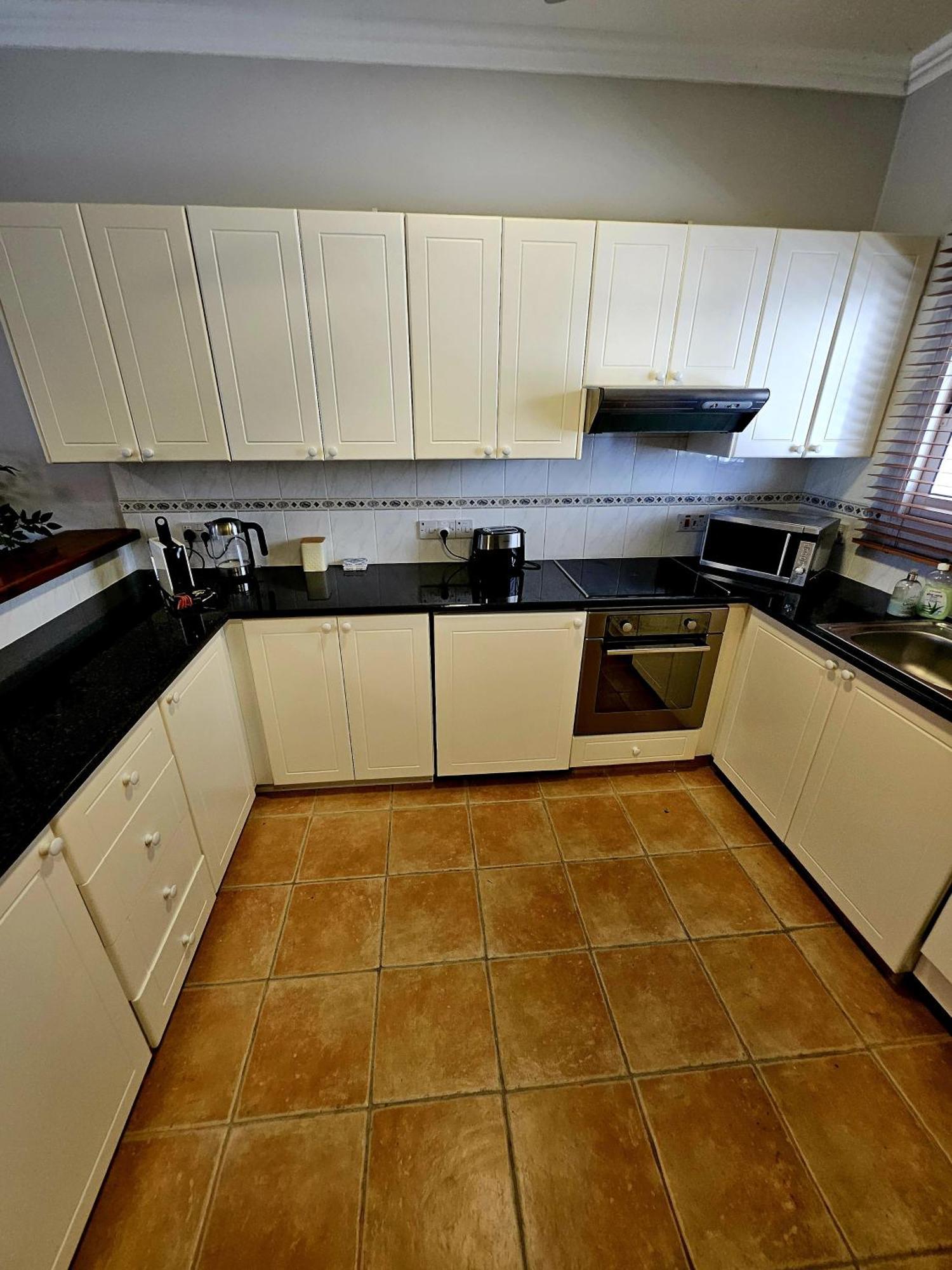 Family-Friendly 2Br Poolside Apartment With Terrace, Universal Area Paphos