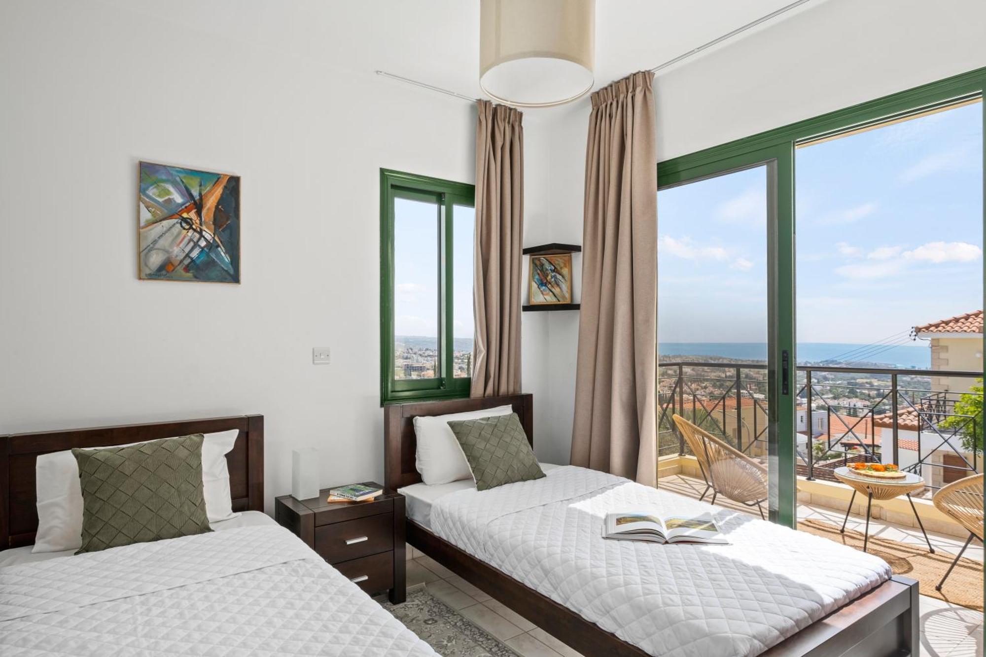 Horizon Villa By Nomads - 5Min To Coral Bay Beach Paphos