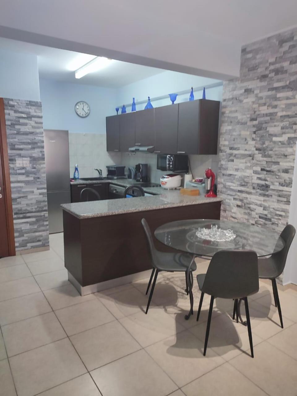 Apartment Cosy Seaview Two Bedroom Aparment Tombs Of The Kings *