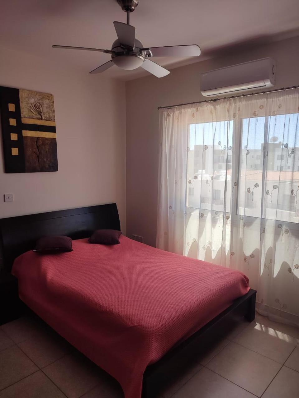 Cosy Seaview Two Bedroom Aparment Tombs Of The Kings Apartment *