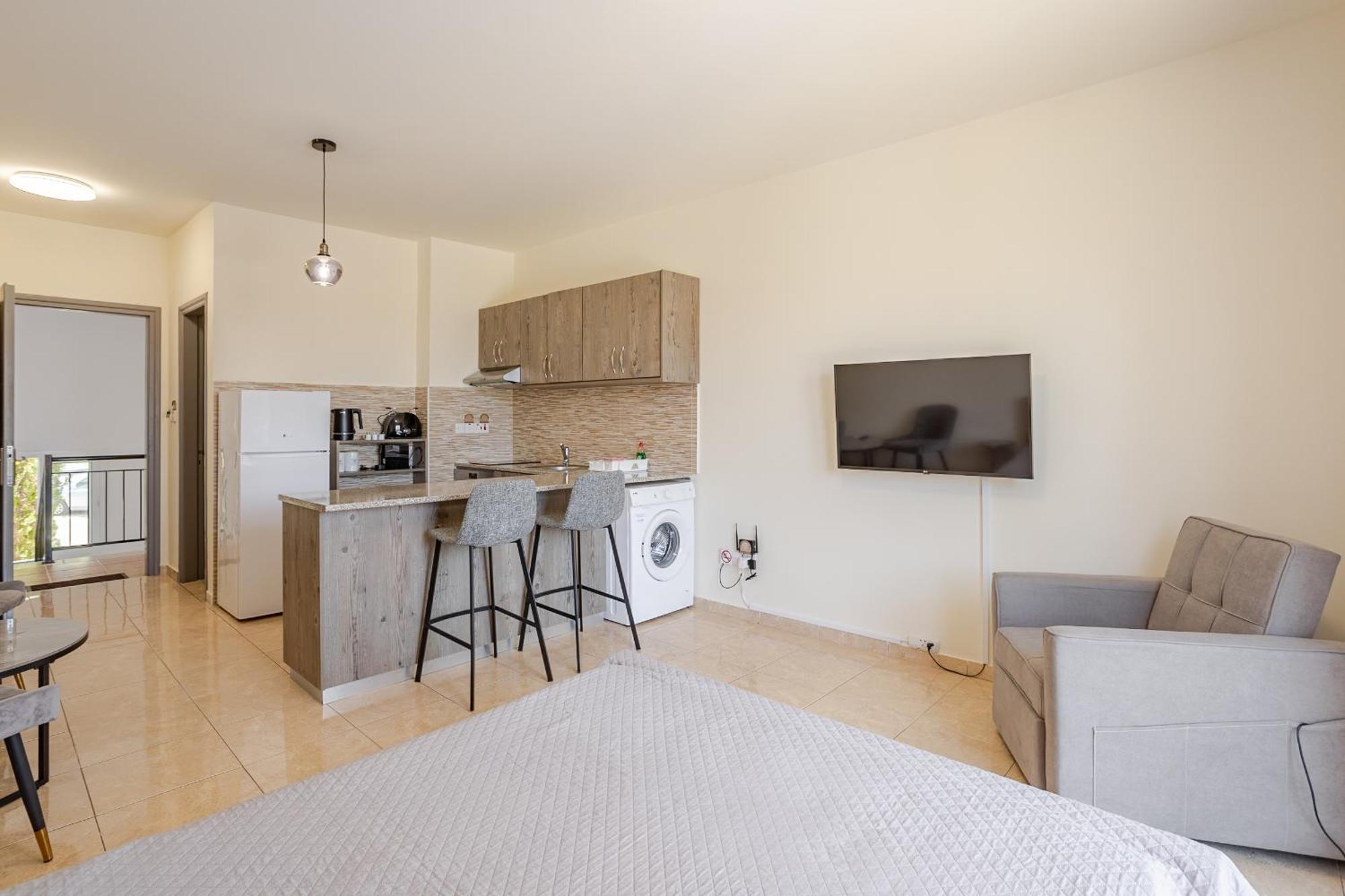 Apartment Danaos Seaside 104 With Pool In Tourist Area Paphos