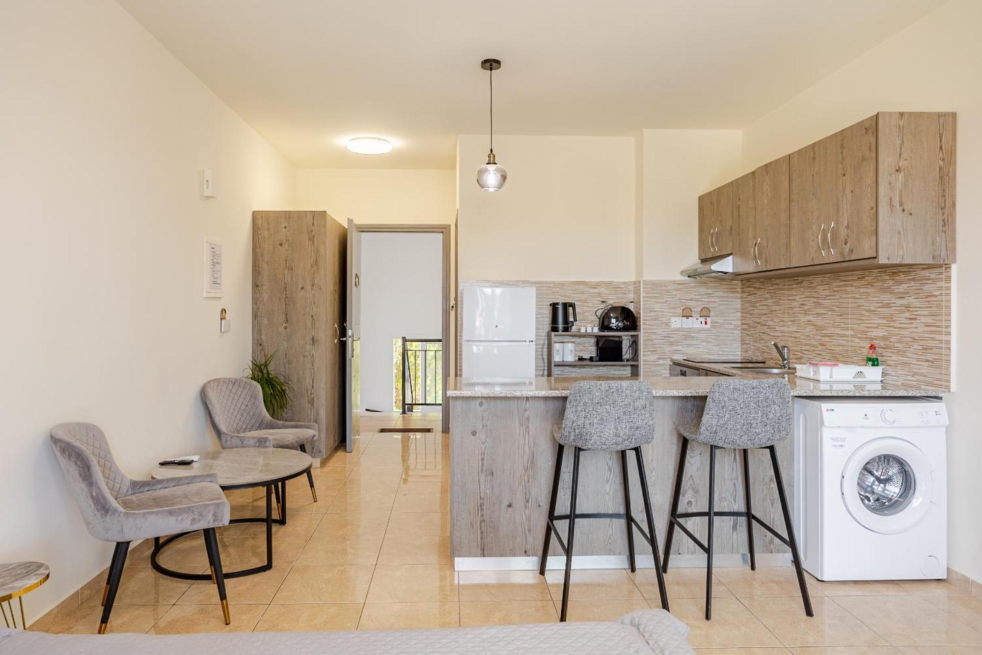 Danaos Seaside 104 With Pool In Tourist Area Paphos