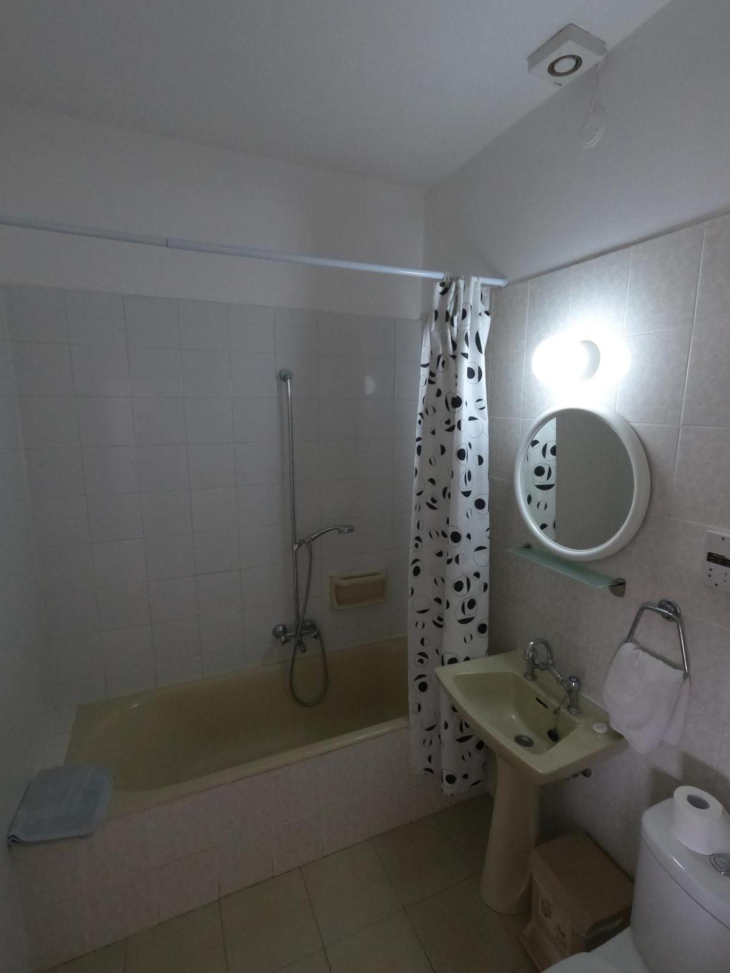 Apartment Island Budget *