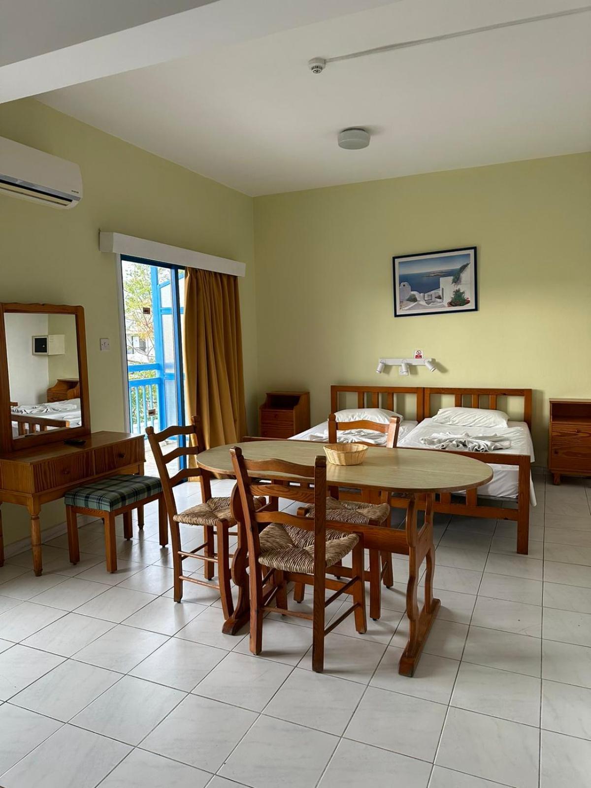 Island Budget Apartment Paphos