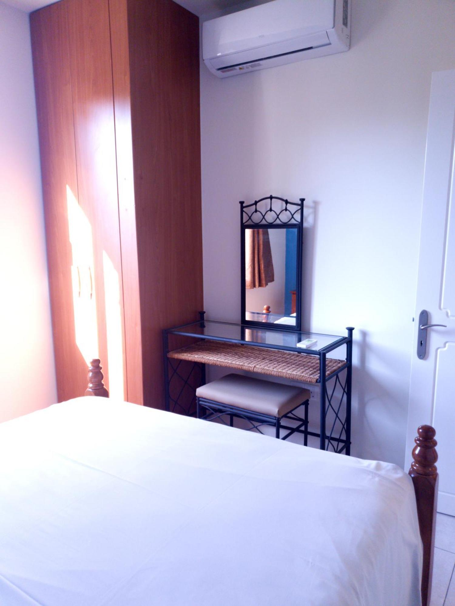 Apartment Seaside Rustic Flat In Harbour Tourist Area *