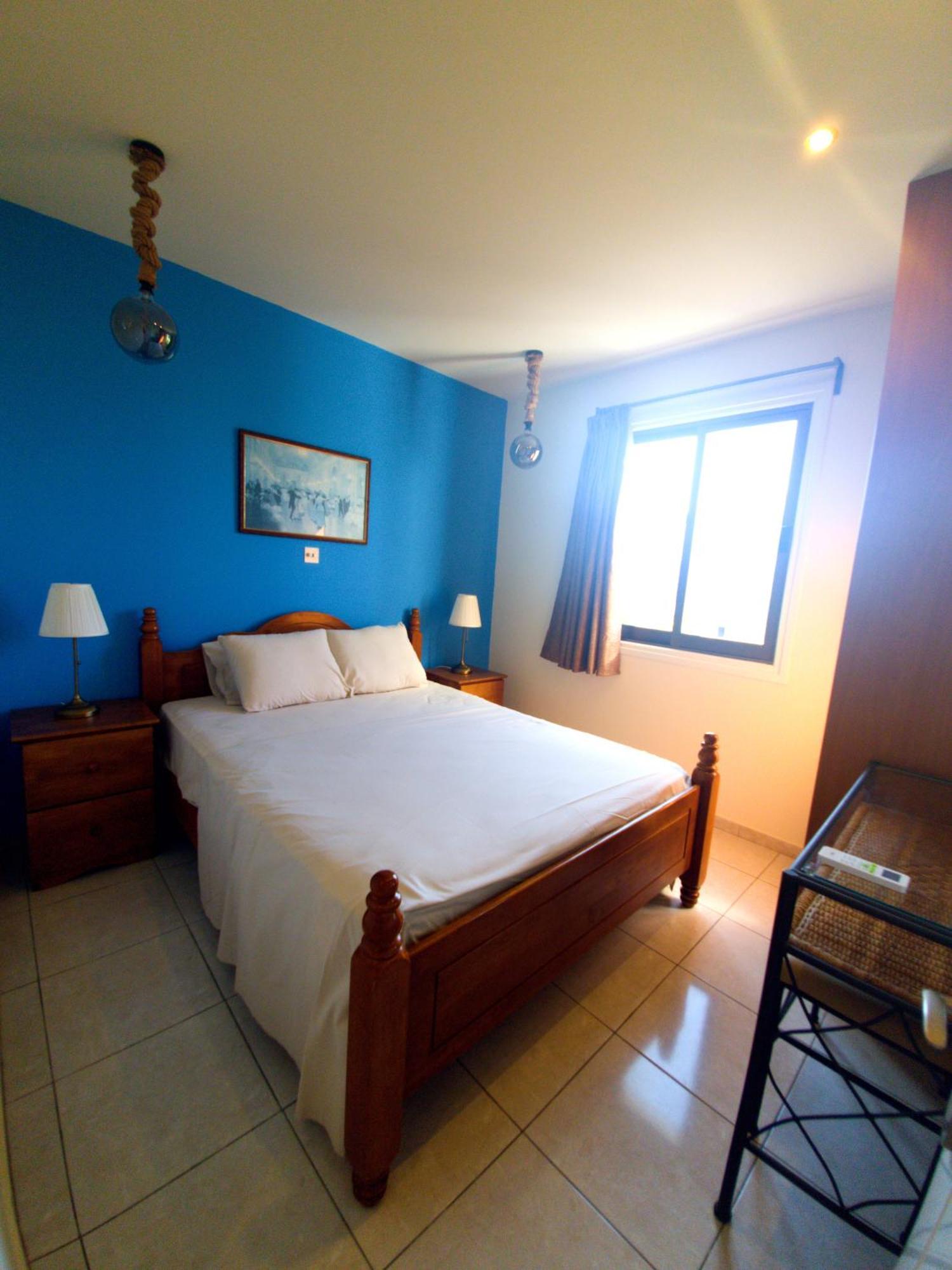 Apartment Seaside Rustic Flat In Harbour Tourist Area